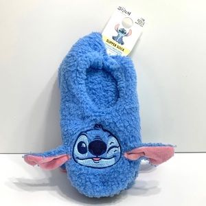 “NEW” 💙 Disney Stitch Slipper Socks Fuzzy & Cozz Fits size 8-10